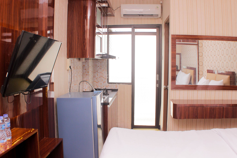 Bedroom 3, Cozy Studio at Lagoon Bekasi Town Square Apartment By Travelio, Bekasi