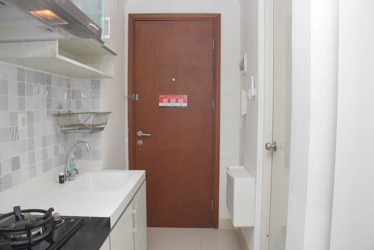 Others 2, Stunning and Comfy Studio at Signature Park Grande Apartment By Travelio, East Jakarta