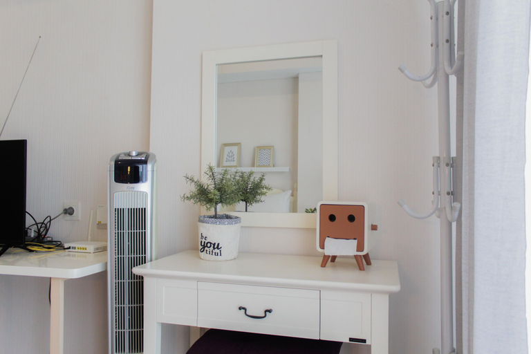 Others 4, Nice and Minimalist Studio Casa De Parco Apartment BSD By Travelio, Tangerang