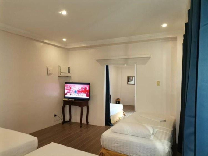 Bedroom 4, Island Inn, Malay