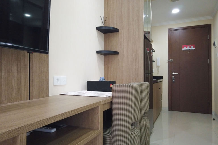 Others, Comfort and Serene Studio at Signature Park Grande Apartment By Travelio, East Jakarta