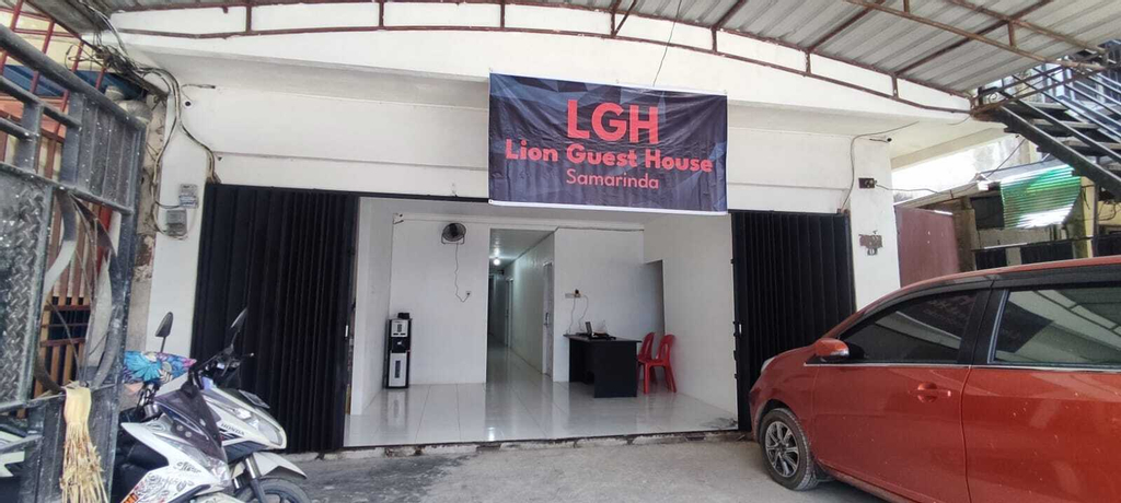 Exterior & Views, Lion Guesthouse, Samarinda