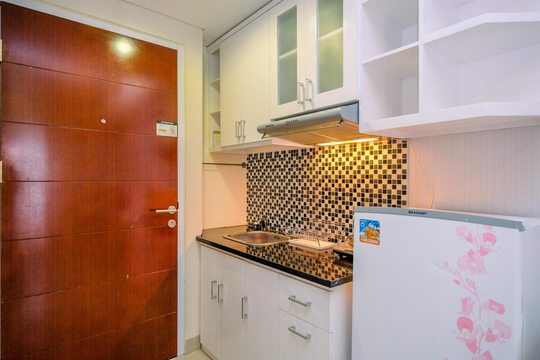 Others 2, Cozy Stay Studio Apartment at Taman Melati Margonda By Travelio, Depok