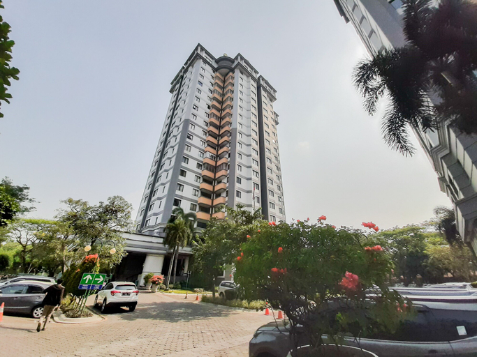 Exterior & Views, Spacious 3BR at Kondominium Golf Karawaci Apartment By Travelio, Tangerang