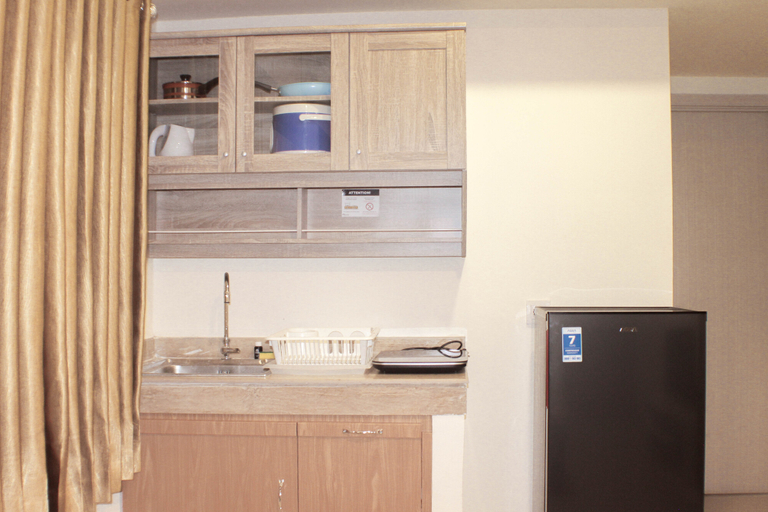 Others 4, Comfort 1BR with Dining Room at Meikarta Apartment By Travelio, Cikarang