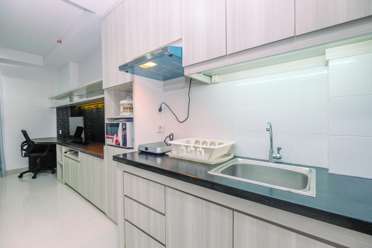 Others 2, Tranquil Studio Azalea Apartment By Travelio, Cikarang