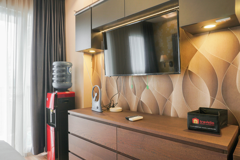 Others 4, Warm & Cozy Studio at Signature Park Grande Apartment By Travelio, Jakarta Timur