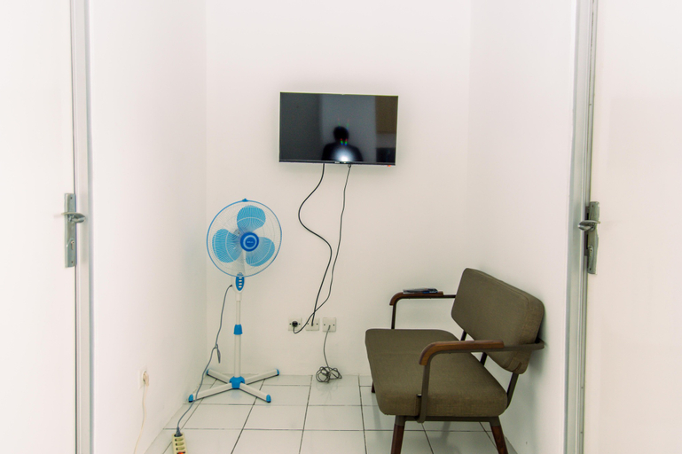 Others 4, Comfort 2BR at Menara Kebon Jeruk Apartment By Travelio, West Jakarta