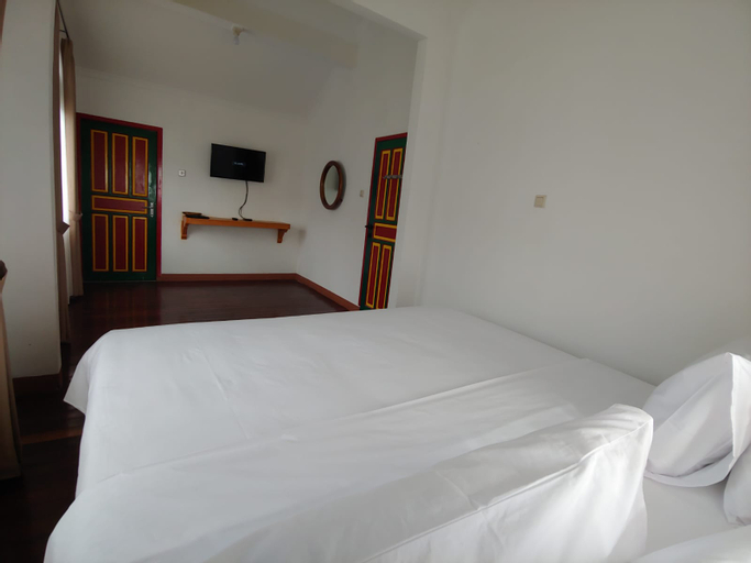 Akuja Glamping Room Resto by VIBHM, Bogor