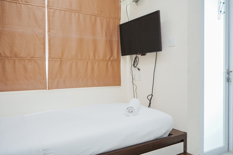 Comfort and Elegant Studio Apartment at B Residence By Travelio, South Tangerang