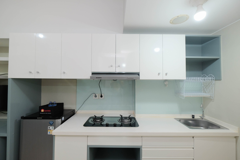 Others 4, Warm and Restful Studio at Springlake Summarecon Apartment By Travelio, Bekasi