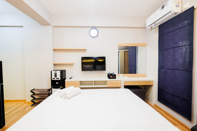 Bedroom 2, Brand New and Fresh Studio Podomoro Golf View Apartment By Travelio, Bogor