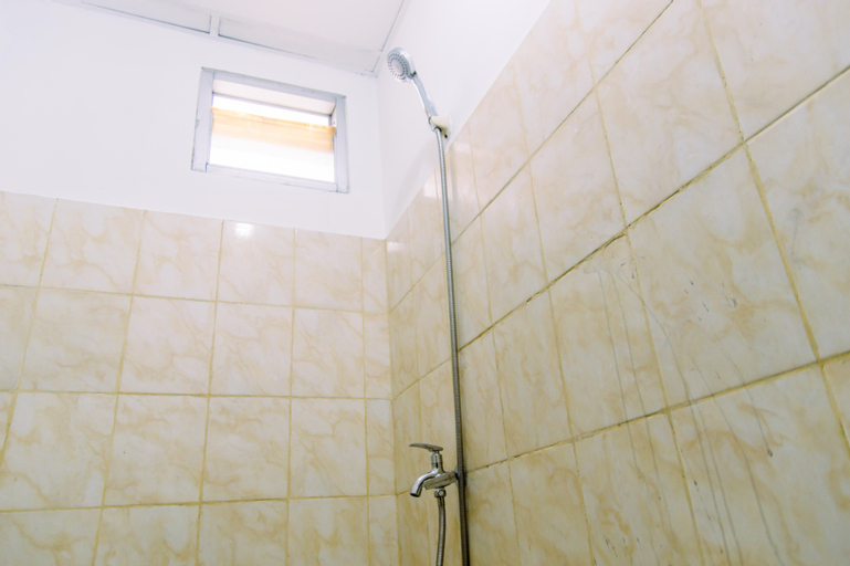 Bedroom 2, Comfort 2BR at Menara Kebon Jeruk Apartment By Travelio, West Jakarta
