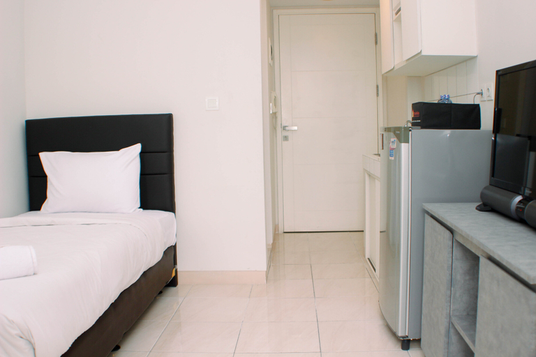 Bedroom 3, Modern Look and Homey Studio Apartment at Springlake Summarecon Bekasi By Travelio, Bekasi
