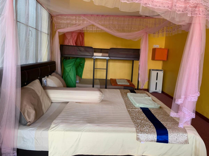 Bedroom 3, Happy Paradise, Bentong