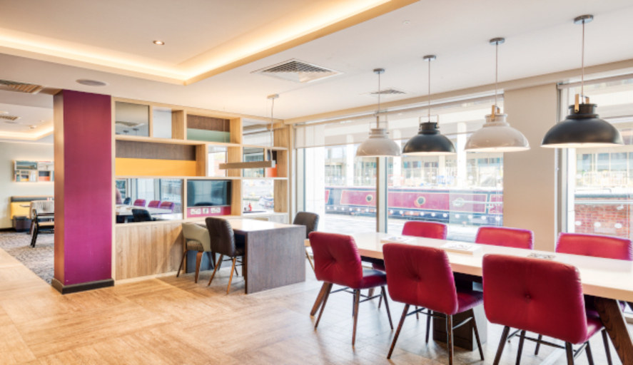 Food & Drinks 4, Premier Inn Banbury Town Centre - Castle Quay, Oxfordshire