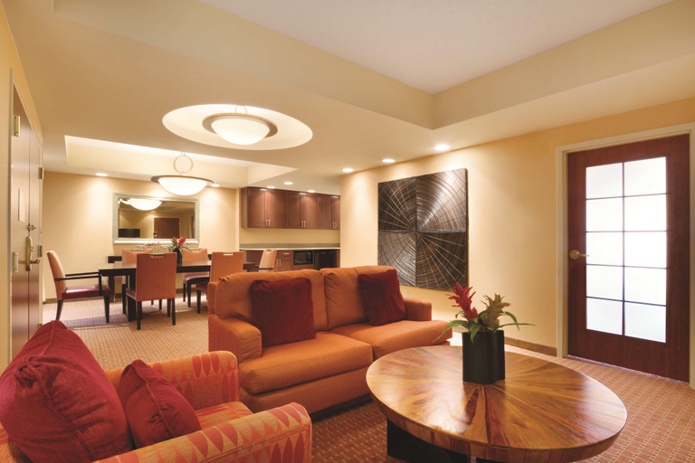 Bedroom 4, Embassy Suites by Hilton Norman Hotel & Conference, Cleveland