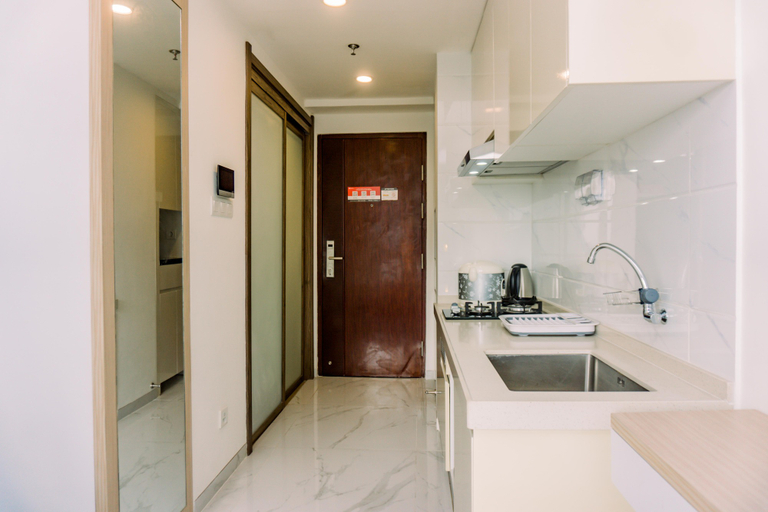 Others 5, Well Furnished and Comfy Studio Sky House BSD Apartment By Travelio, Tangerang Selatan