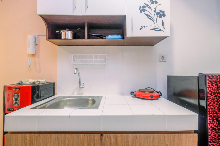 Others 4, Classic and Cozy Studio at Cinere Bellevue Suites Apartment By Travelio, Depok
