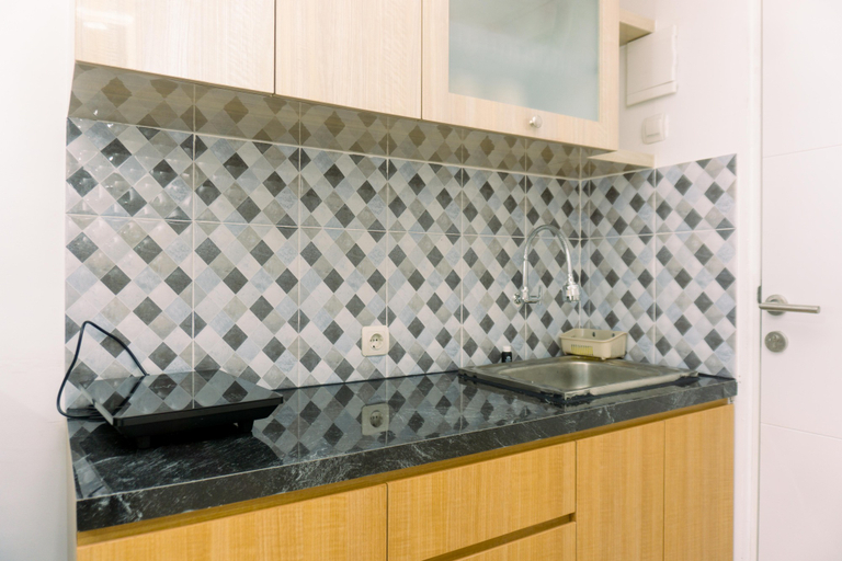 Others 4, Cozy Studio at Urbantown Serpong Apartment By Travelio, South Tangerang