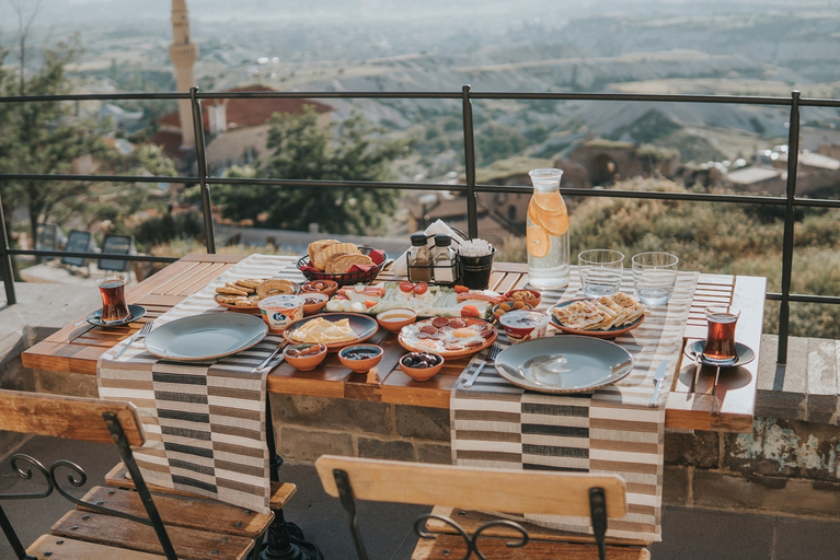 Food & Drinks