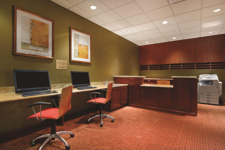 Exterior & Views 2, Embassy Suites by Hilton Norman Hotel & Conference, Cleveland