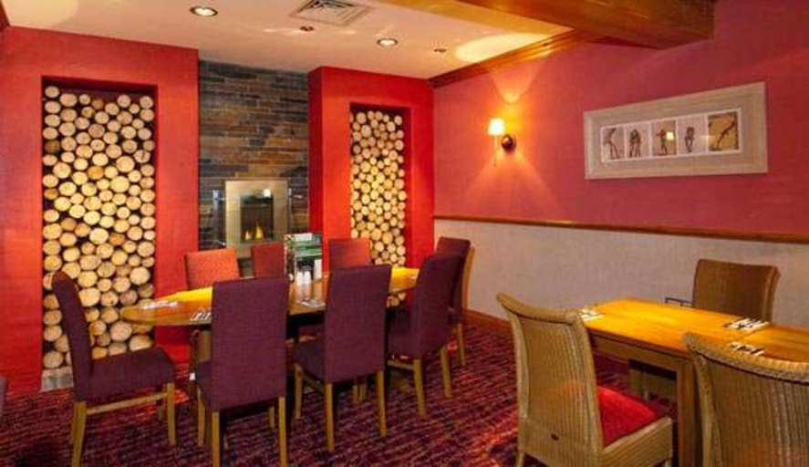 Food & Drinks 4, Premier Inn Barnsley Central M1 J37, Barnsley
