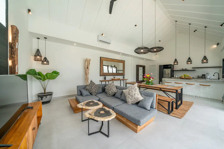 Public Area 3, Villa Isyan: 3 Bedroom Villa in Canggu, Badung