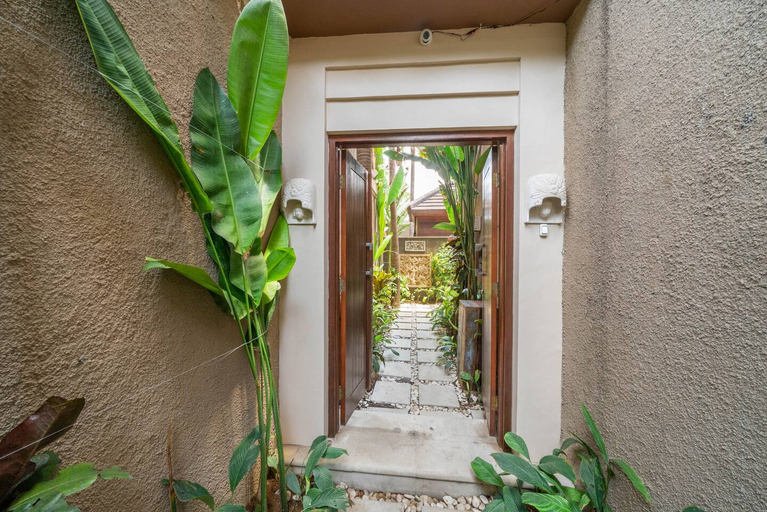 Exterior & Views, Villa Seacluded 2: Cozy 3BR Pool Villa in Central Seminyak, Badung