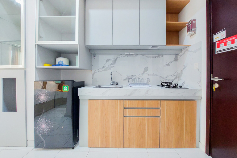 Others 2, Warm and Cozy Stay Studio at Casa de Parco Apartment By Travelio, Tangerang