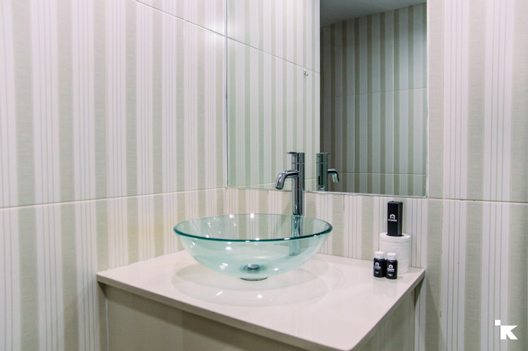 Bedroom 5, Elegant 2BR Apartment at Sudirman Tower Condominium By Travelio, South Jakarta