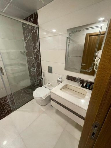 Bathroom 5, Dan Golden Hotel, Al Madinah Al Munawwarah