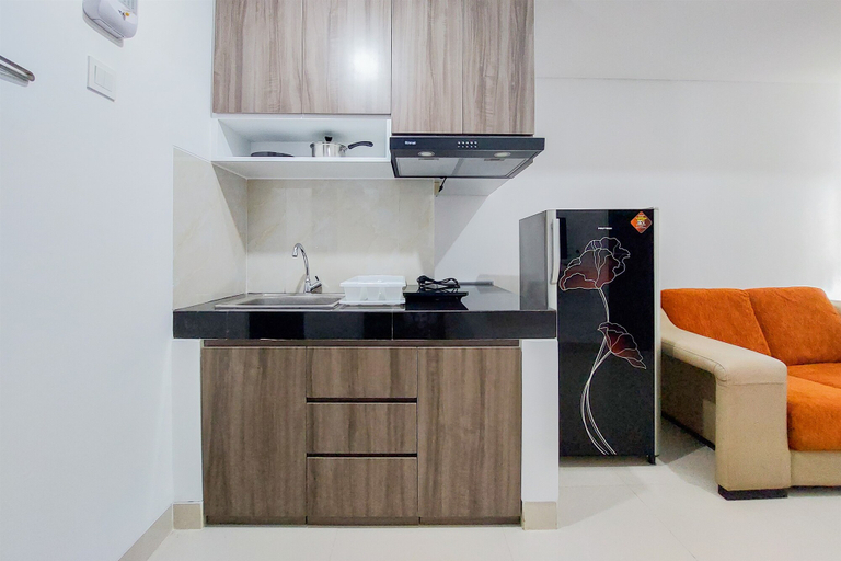 Others 4, Luxurious 2BR at Serpong Garden Apartment By Travelio, Tangerang