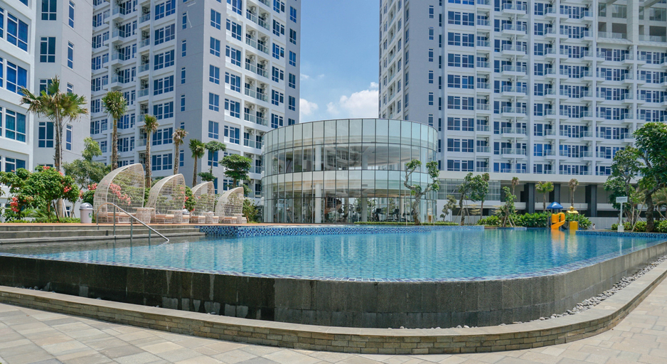 Exterior & Views 2, Chic and Strategic Studio at Puri Mansion Apartment By Travelio, West Jakarta