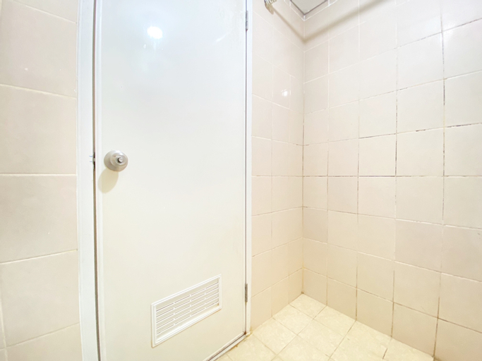 Bedroom 3, Cozy and Clean 1BR Apartment at Parahyangan Residence By Travelio, Bandung