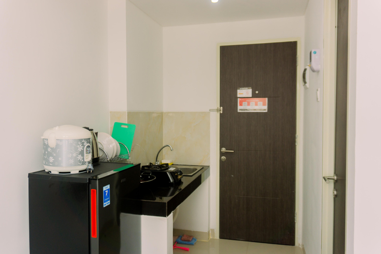 Others 2, Studio with Comfortable Design at Serpong Garden Apartment By Travelio, Tangerang
