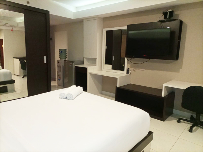 Bedroom 1, Luxurious Studio at Mataram City Apartment By Travelio, Sleman
