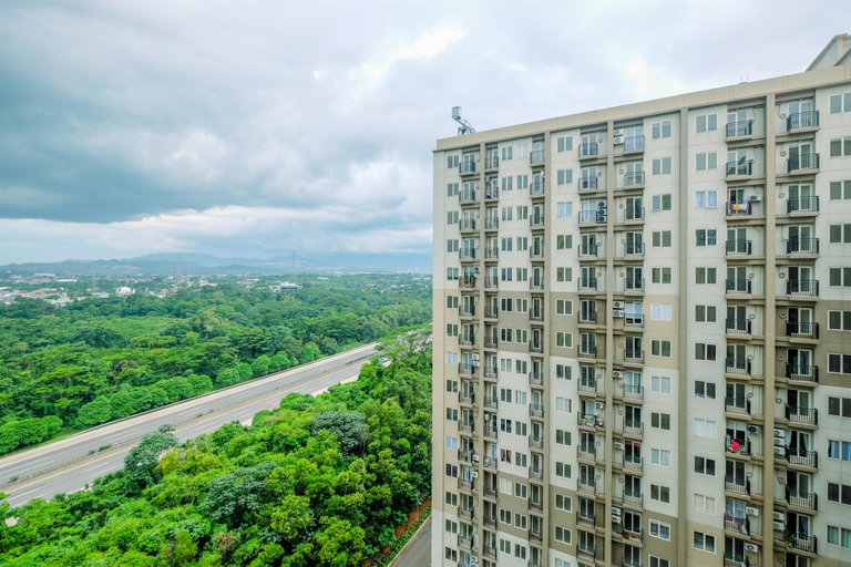 Exterior & Views, Cozy Living Podomoro Golf View 2BR Apartment By Travelio, Bogor