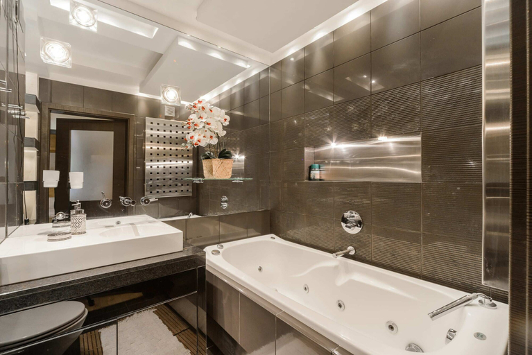 Bathroom 4, Lumina I Design 2BR Apartment with Parking I Balcony, Warsaw