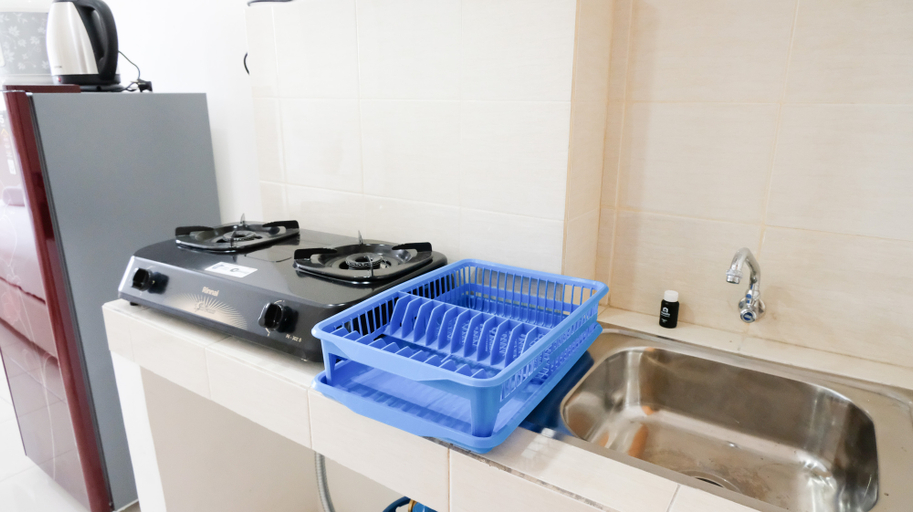 Others 4, Cozy Stay Studio at Puncak Permai Apartment By Travelio, Surabaya