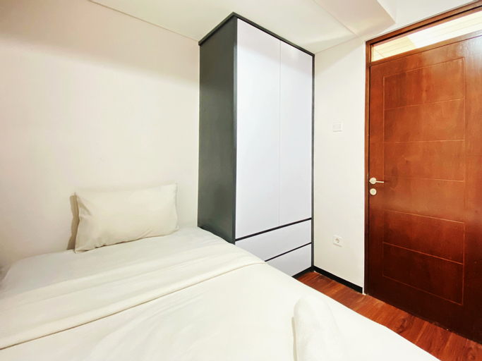 Bedroom 2, Nice 2BR at Gateway Pasteur Apartment By Travelio, Bandung