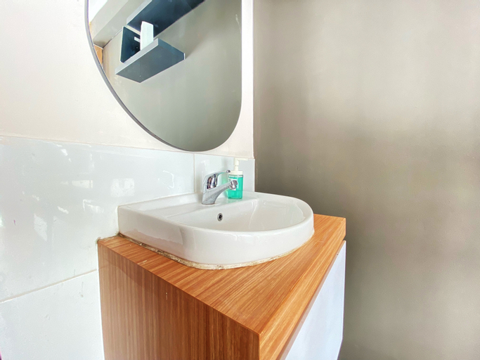 Bedroom 3, Nice 2BR at Gateway Pasteur Apartment By Travelio, Bandung