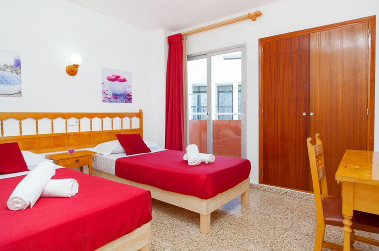 Bedroom 2, Puet Apartamentos, Baleares