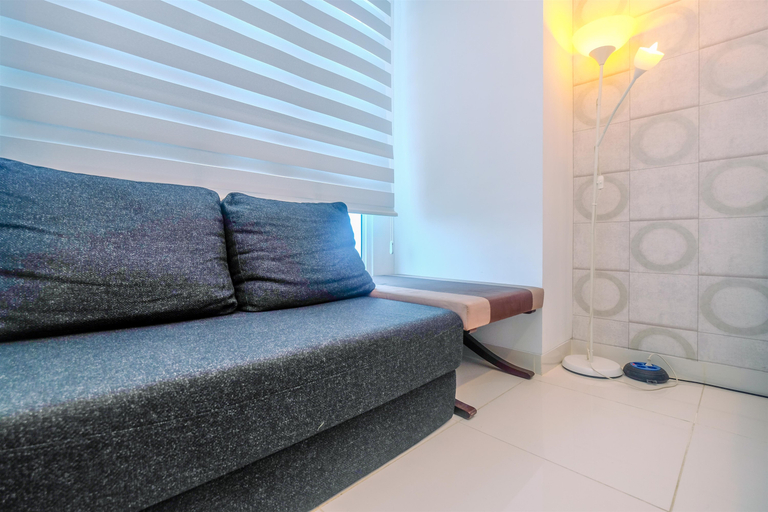 Others 2, Comfort and Modern Studio Roseville Apartment By Travelio, Tangerang Selatan