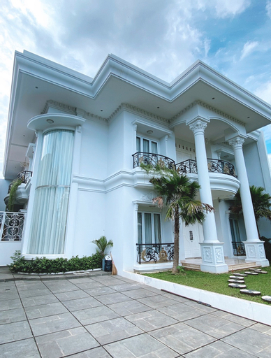 Luxury Villa 6BR in Kota Bogor, Bogor