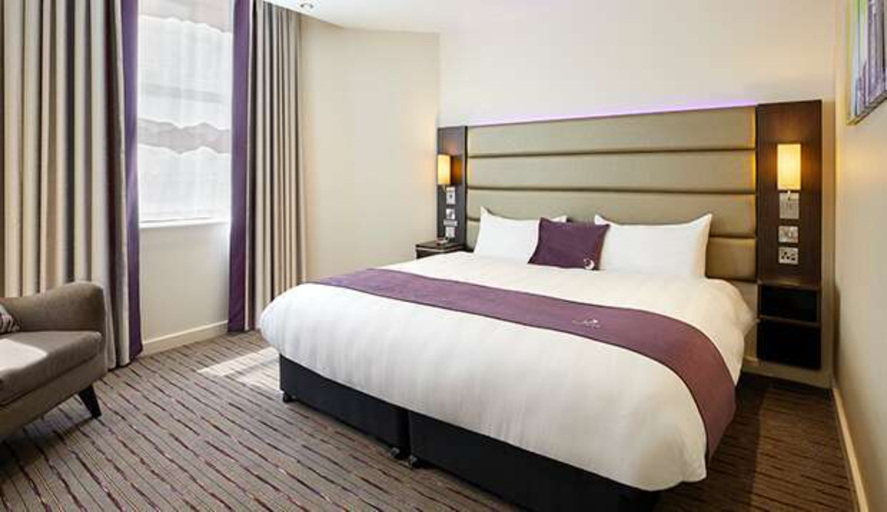 Bedroom 3, Premier Inn Buxton, Derbyshire