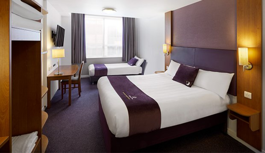 Bedroom 2, Premier Inn Blackpool - Bispham, Blackpool