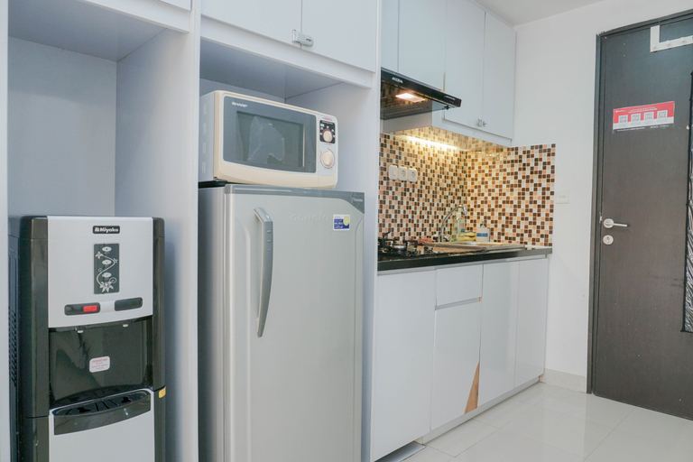 Others 4, Comfort and Simply Studio at Park View Condominium Apartment By Travelio, Depok