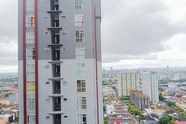 Exterior & Views 2, Comfort Studio Room at Vida View Makassar Apartment By Travelio, Makassar