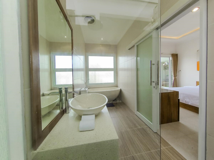 Bathroom 4, Anna Villa 4, Denpasar